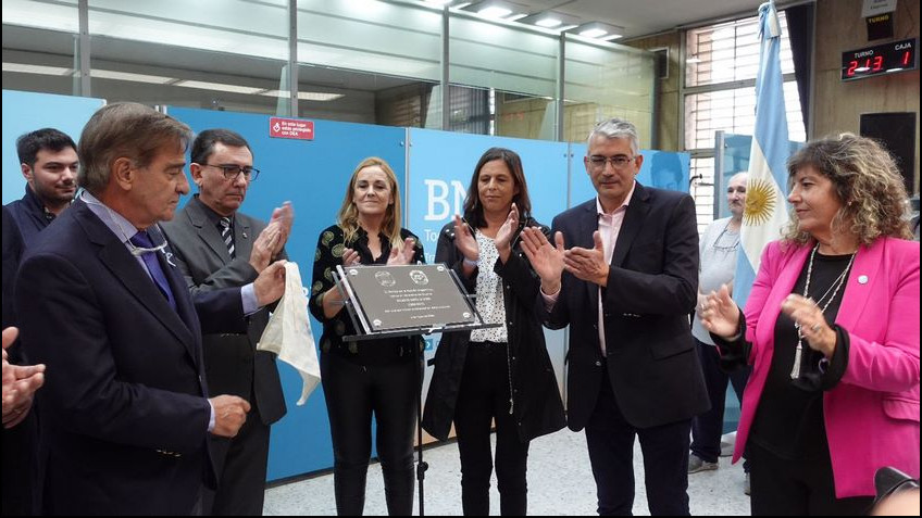 Homenajearon A Oscar R Os En El Banco Naci N Infociudad