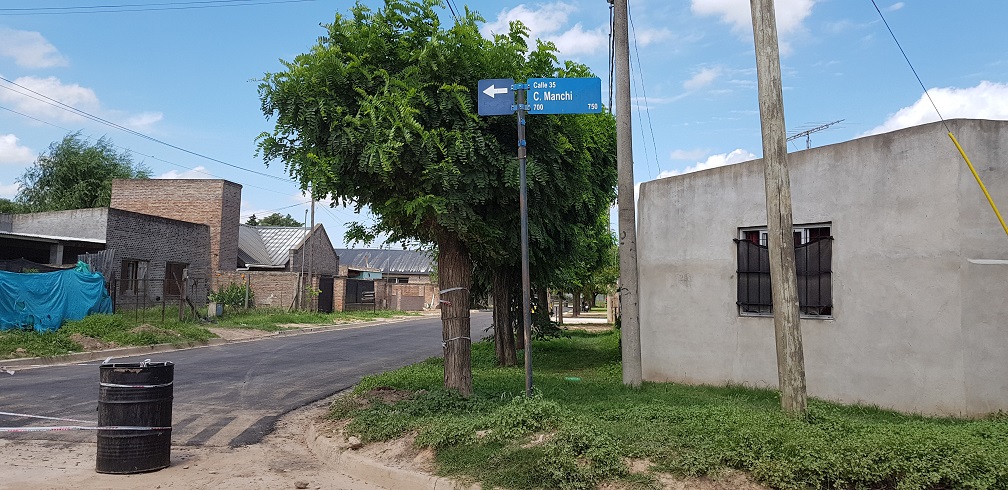 ¿la calle manchi no es más doble mano? 1