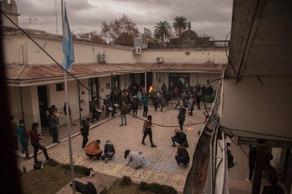 El arte de cerrar escuelas 1
