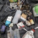 Bronca entre vecinos: "tiran basura donde van a jugar mi hijo" 1