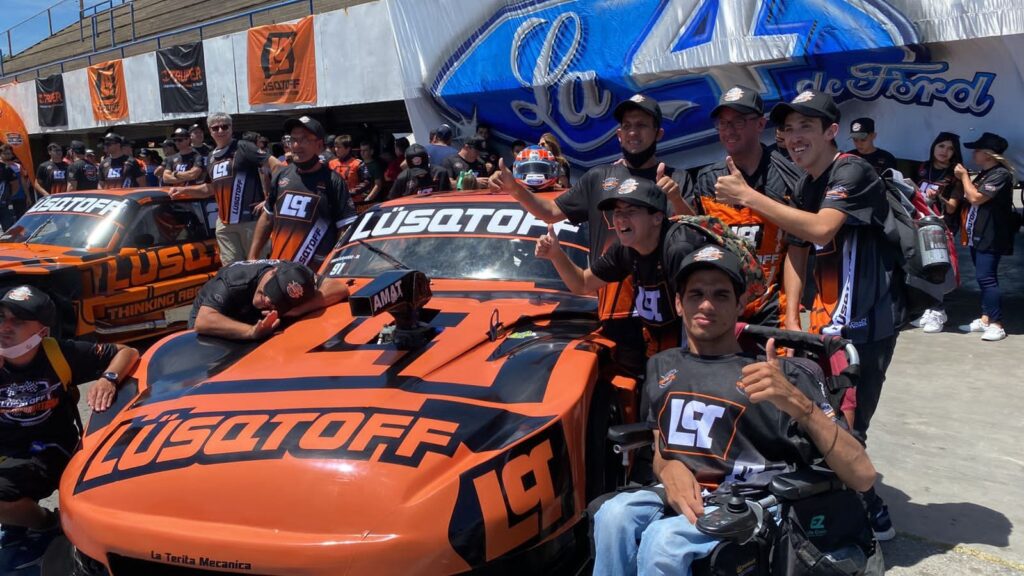 ADEA en el Turismo Carretera 3 Adea en el turismo carretera 2