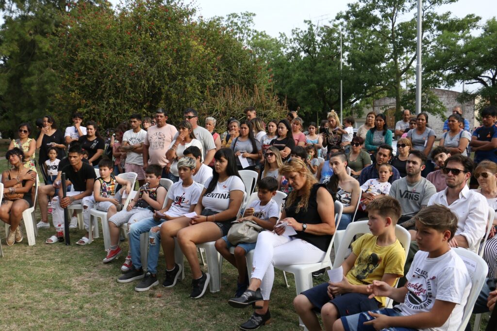 Homenaje en recuerdo de las víctimas de violencia de género