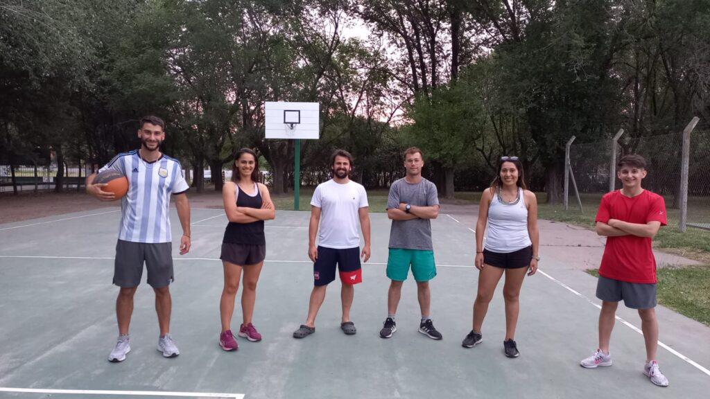 El equipo de A rodar, de Izq. a Der: Federico De Marchi, Luciana Ruiz Diaz, Gonzalo Romano, Manuel Valli, Yamila Lezcano y Matías Dibattista.