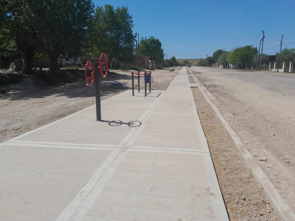 Comenzó a construirse el polideportivo de solís