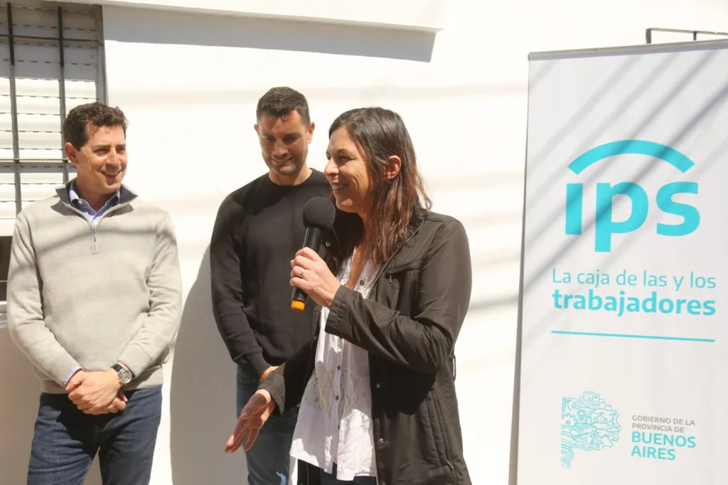 Marina moretti: "cada oficina que abrimos es una solución para nuevos bonaerenses"