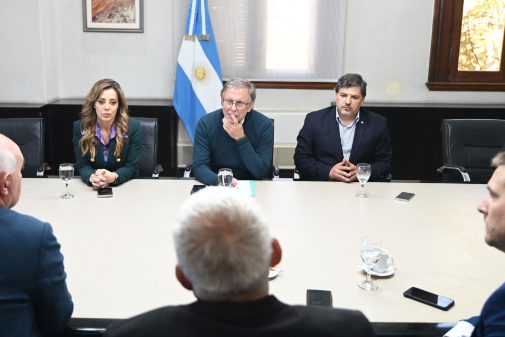 Gustavo miroglio fue recibido por los secretarios de agricultura y energía