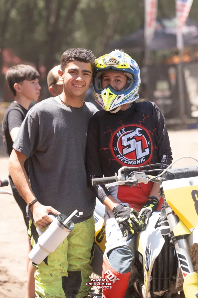 Anita gil debutó en su primera competencia de motocross