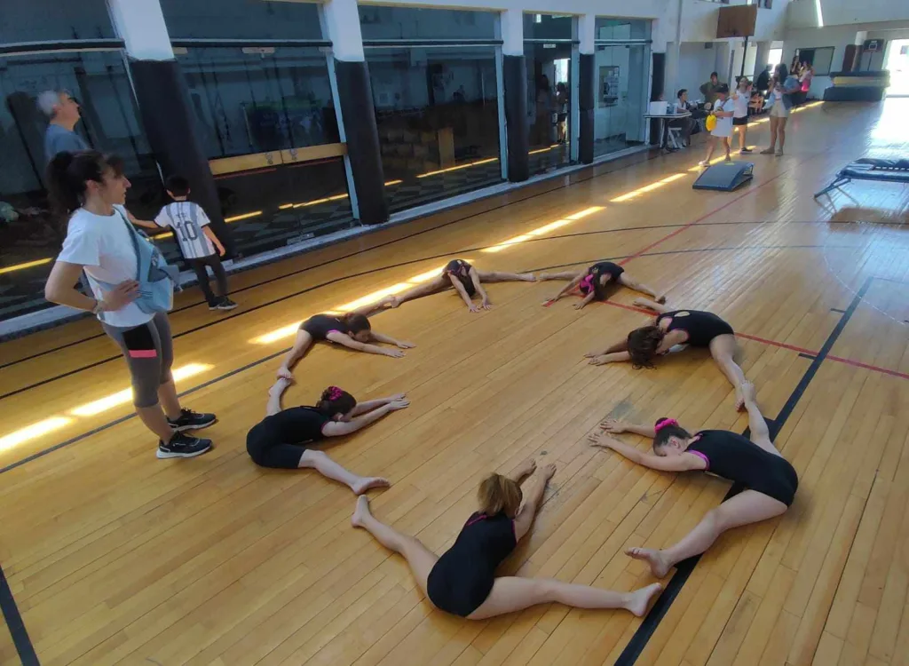 Gimnastas de star gym se destacaron en areco 1