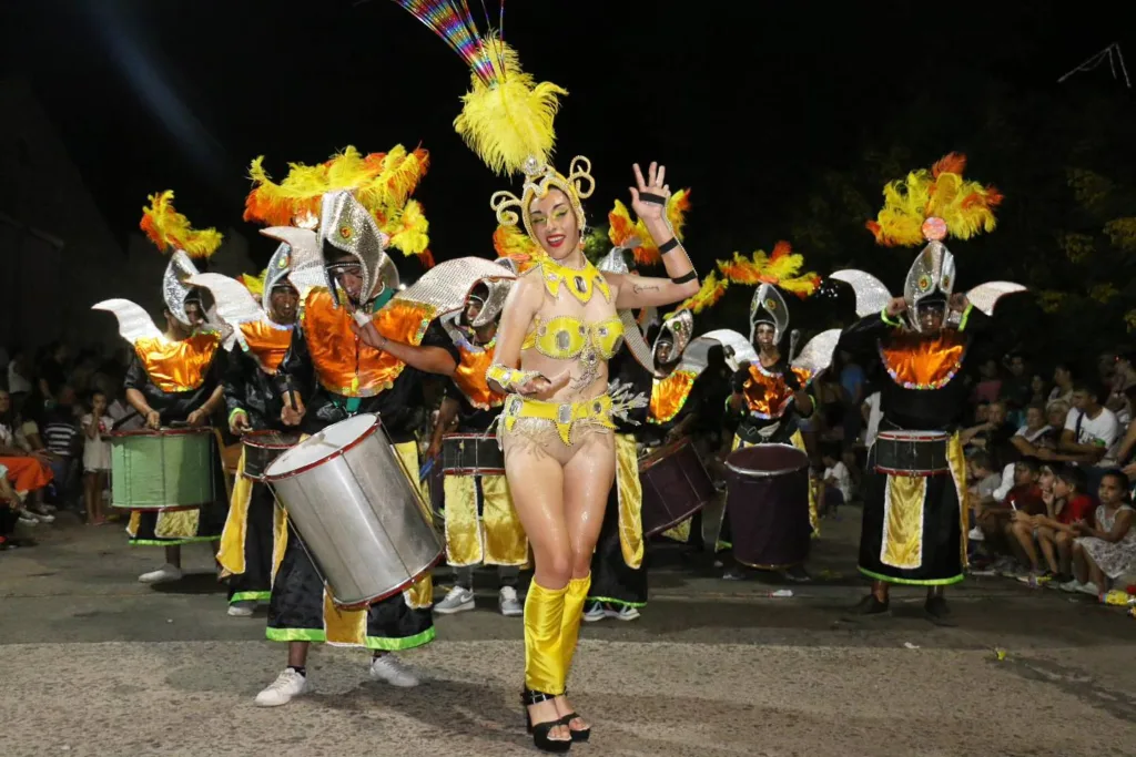 Los vecinos disfrutaron de los "corsos de mi ciudad"