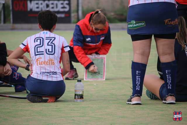 Hockey: frontón empató con huracán 1