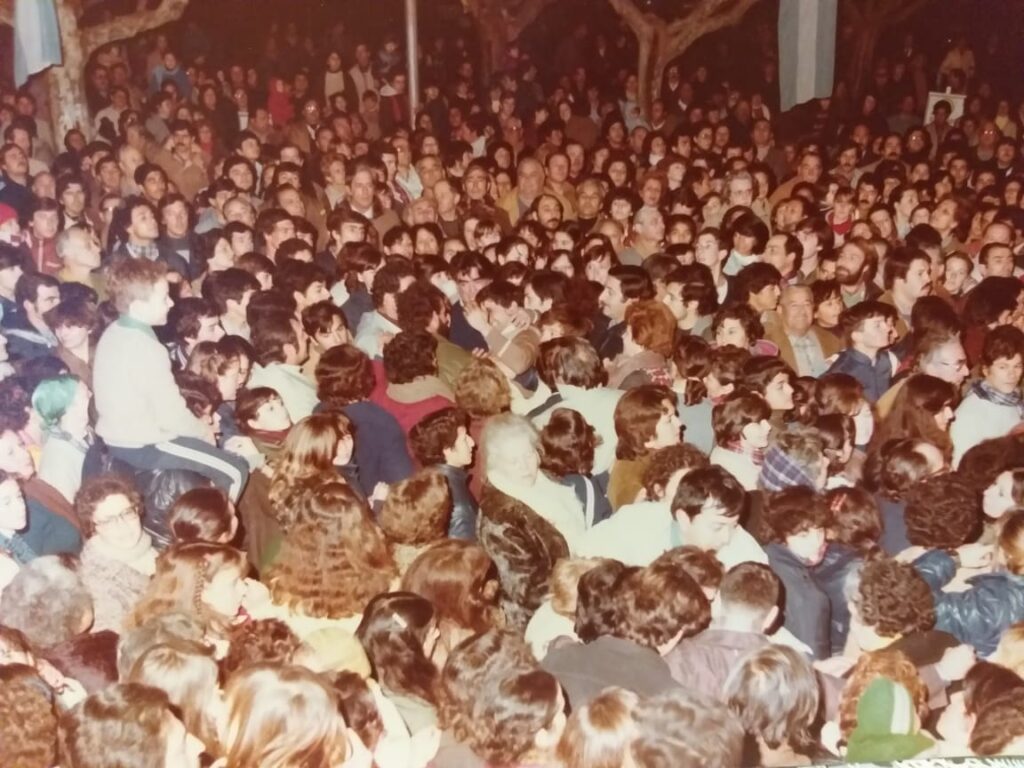 El regreso de los héroes de Malvinas: la emoción de todo un pueblo 1 El regreso de los héroes de malvinas: la emoción de todo un pueblo