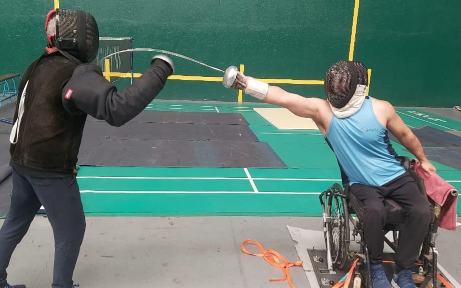 Hugo alderete, el espadachín paralímpico que sueña con una escuela de esgrima en carmen de areco