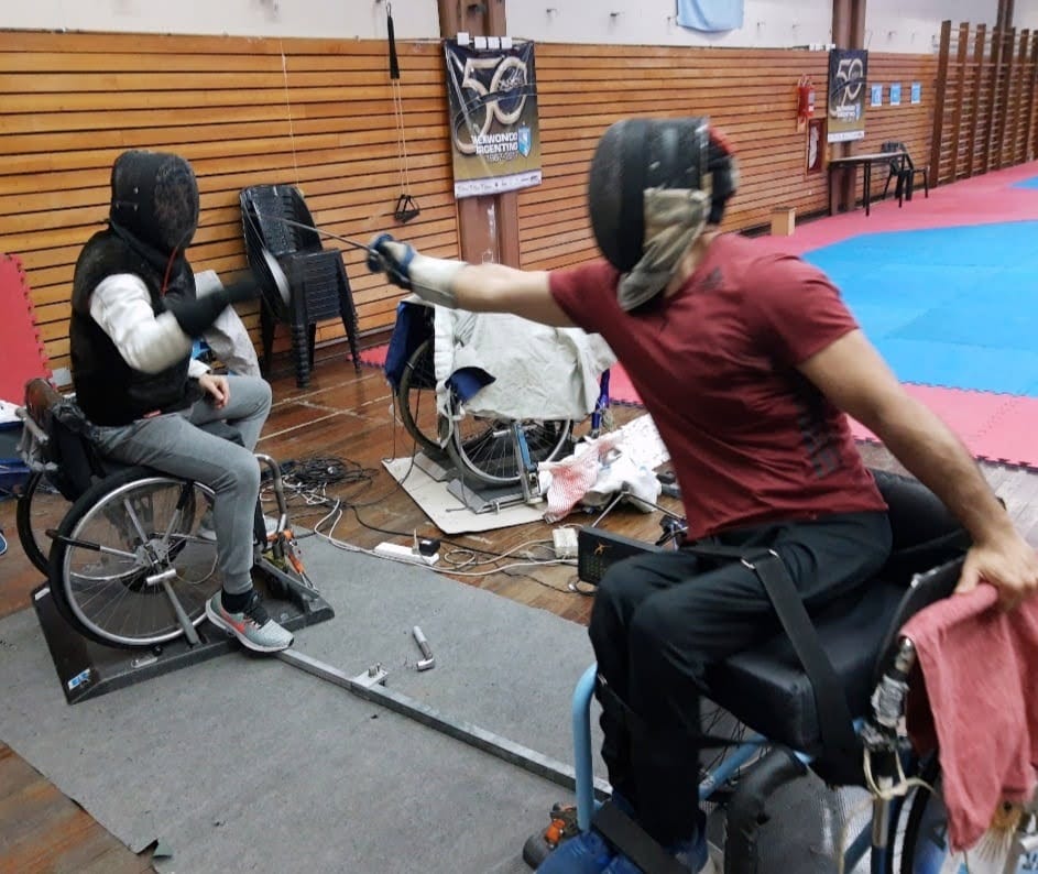Hugo alderete, el espadachín paralímpico que sueña con una escuela de esgrima en carmen de areco 1