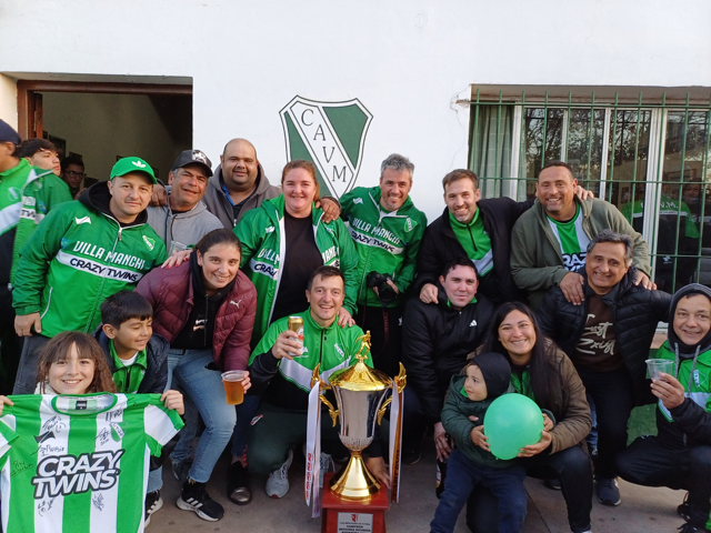 Villa manchi es campeón y sube a primera 4