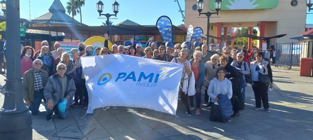 Fito Gallo se despidió de los afiliados de PAMI 1 Fito gallo se despidió de los afiliados de pami