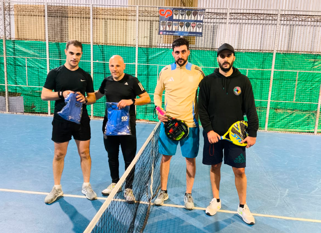 Pádel: 30 parejas fueron parte de los nuevos torneos que organizó la estación 2