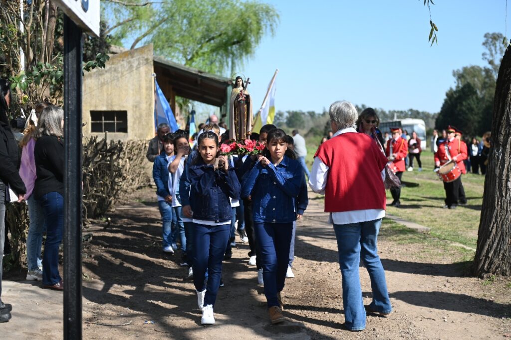 Cucullú celebró sus patronales en honor a santa teresita
