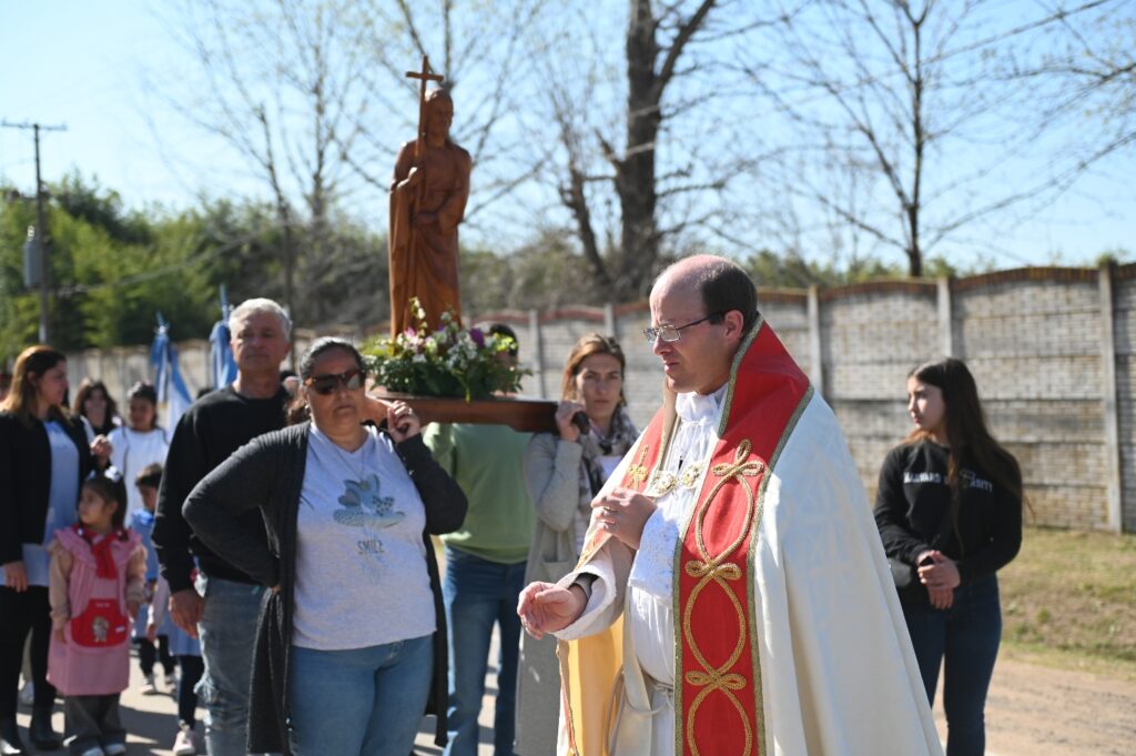 Cucullú celebró sus patronales en honor a santa teresita 1