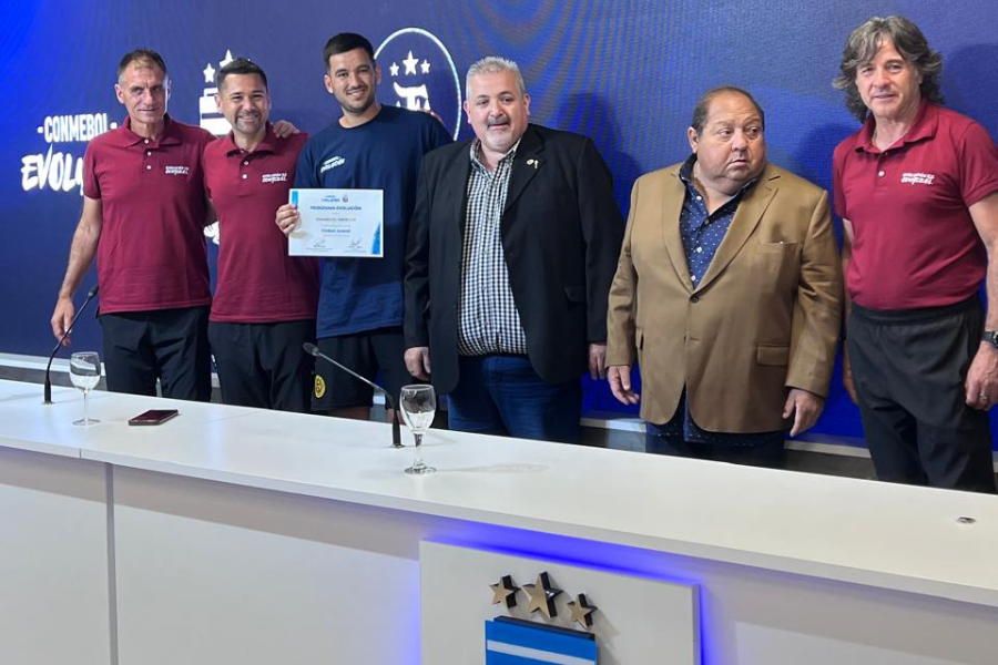 Domancich: "capacitarme en el predio de la afa fue una experiencia única"