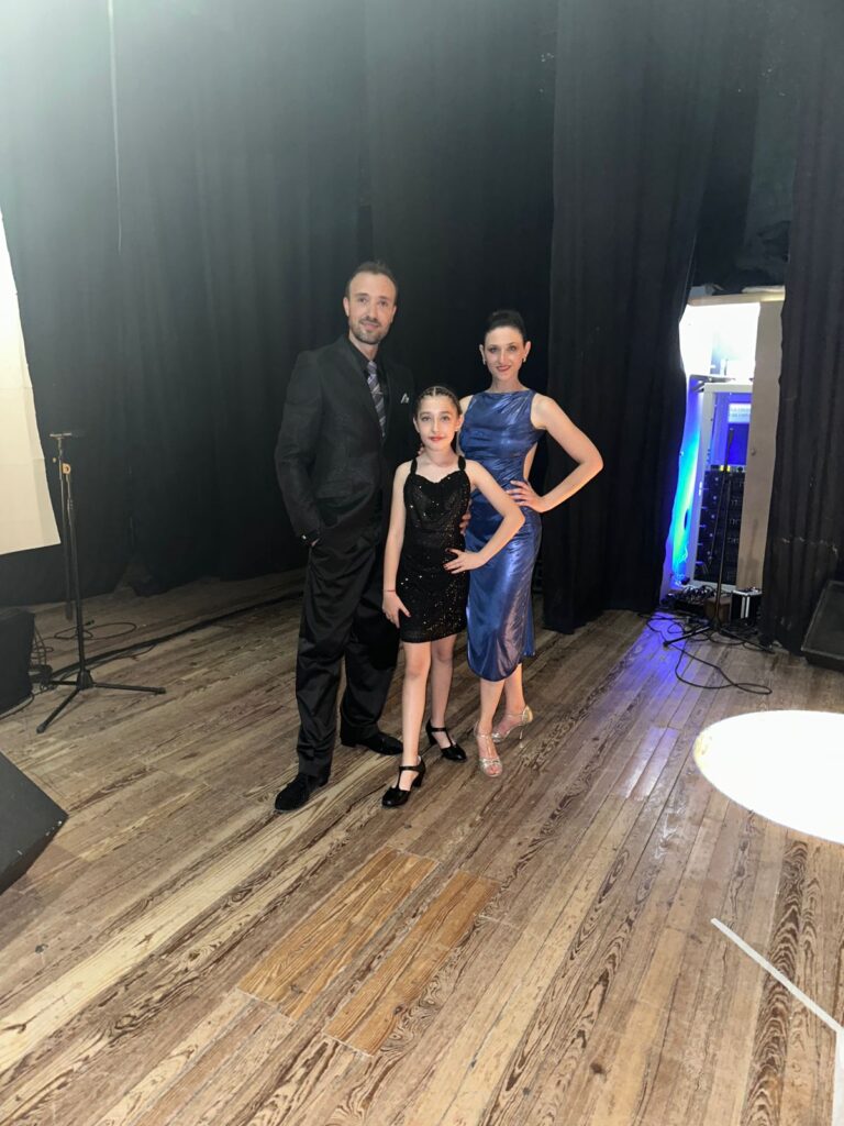 Emma Fazzito, a sus 10 años brilla bailando Tango 1 Emma fazzito, a sus 10 años brilla bailando tango