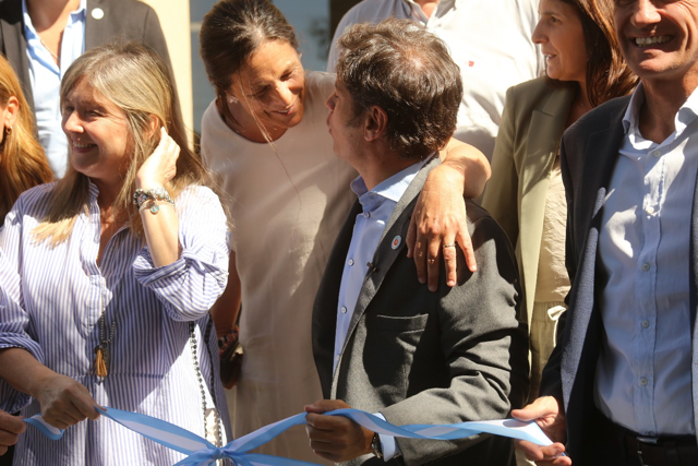 Moretti acompañó a kicillof en la inauguración de una nueva casa de la provincia 1