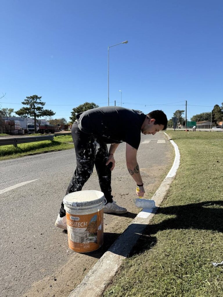 Obras de mantenimiento en el ingreso a la ciudad