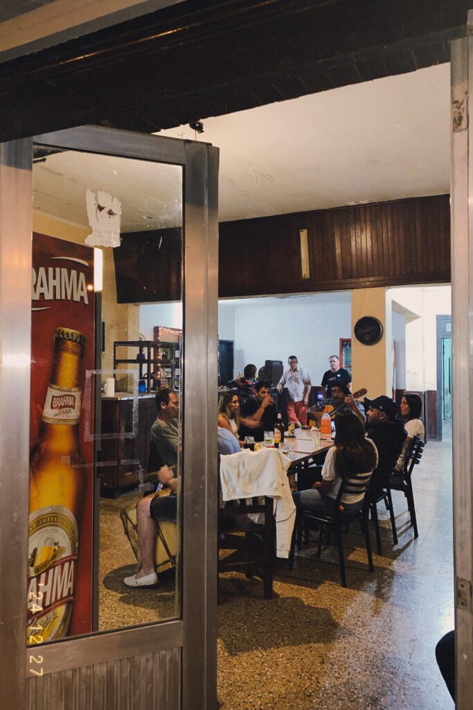 Bar los mellizos: una leyenda que sigue viva 3