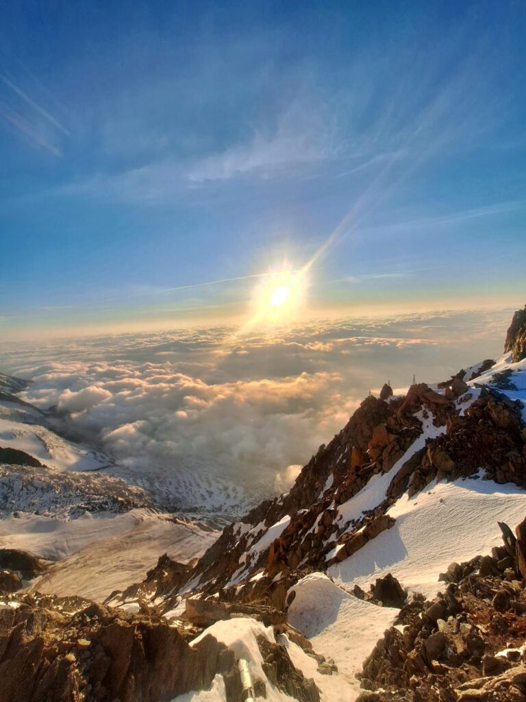 Matías campissi: "flamear la bandera argentina en la cumbre mas alta de europa me llenó de orgullo"  1