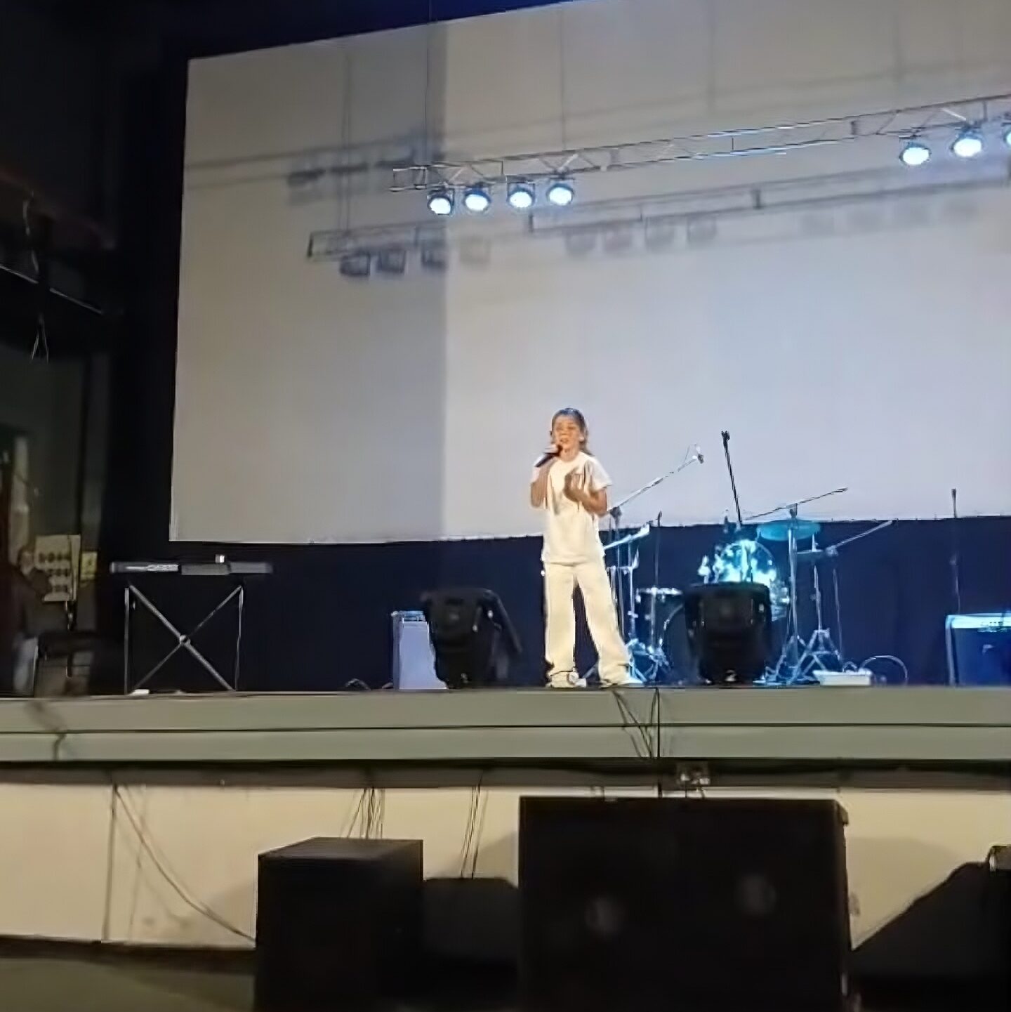 El talento gilense brilló en los Juegos Bonaerenses: clasifican a la final en canto y videominuto 1 El talento gilense brilló en los juegos bonaerenses: clasifican a la final en canto y videominuto