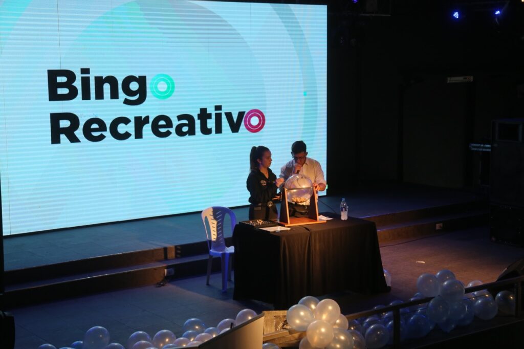 Más de 300 vecinos celebraron el día del jubilado con el ips 2