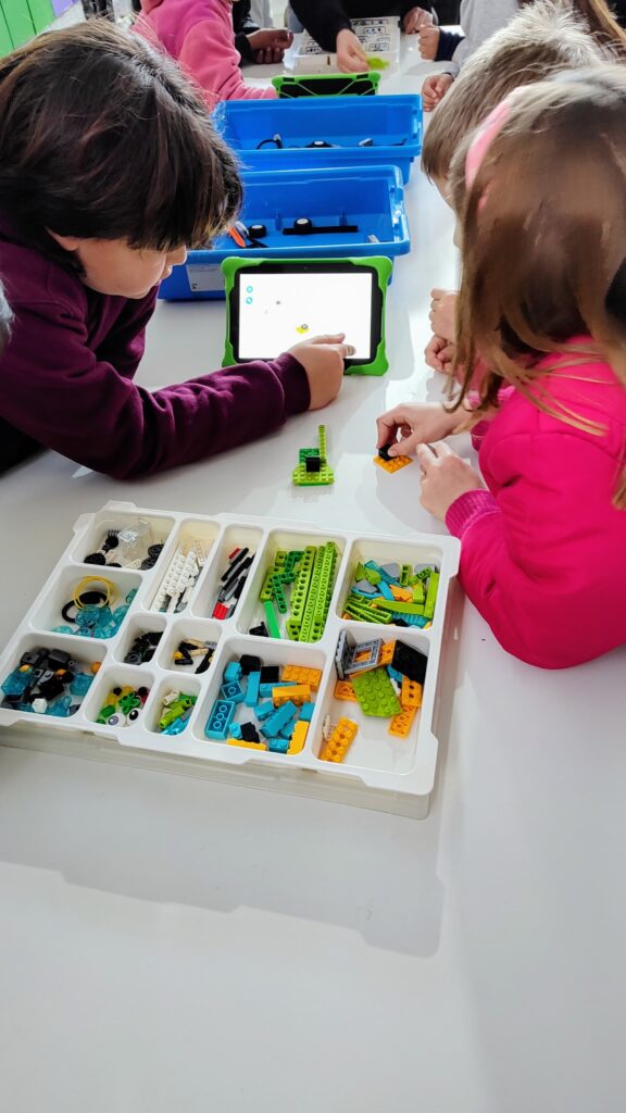 Innovación: abren las inscripciones para los talleres de robótica y programación de iabot 1