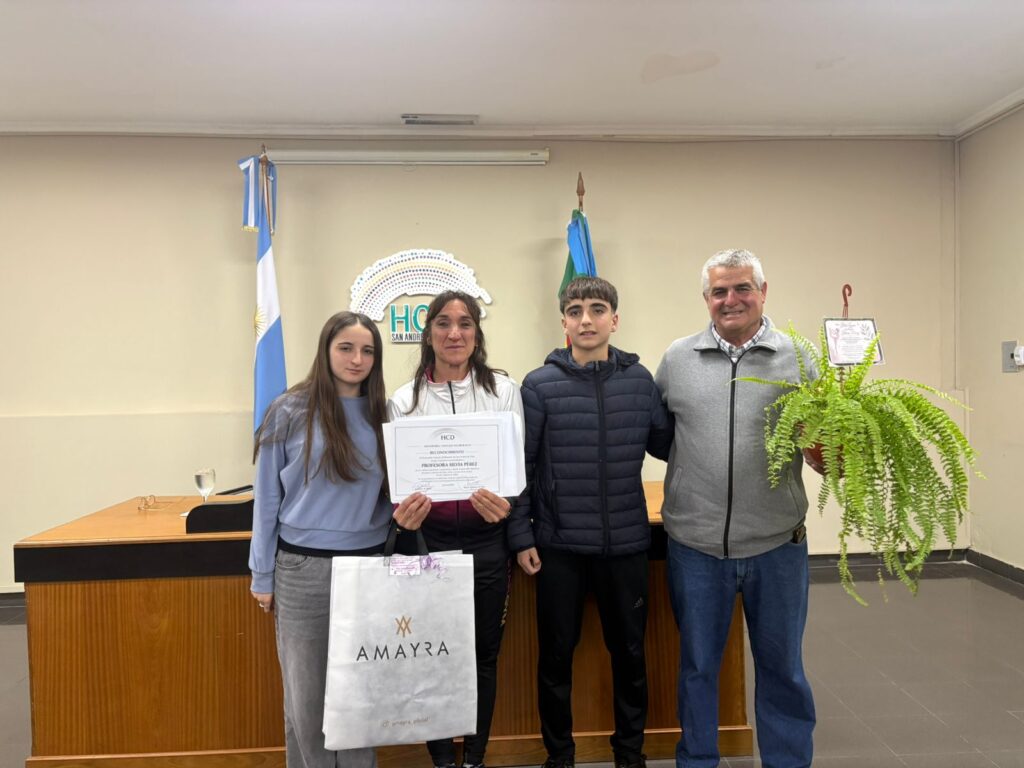 El Honorable Concejo Deliberante reconoció la trayectoria de Silvia Pérez y Star Gym 1 El honorable concejo deliberante reconoció la trayectoria de silvia pérez y star gym